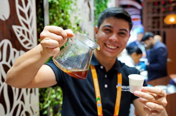 广西股票配资 中洪合作成果有目共睹，美政客涉华谬论不攻自破